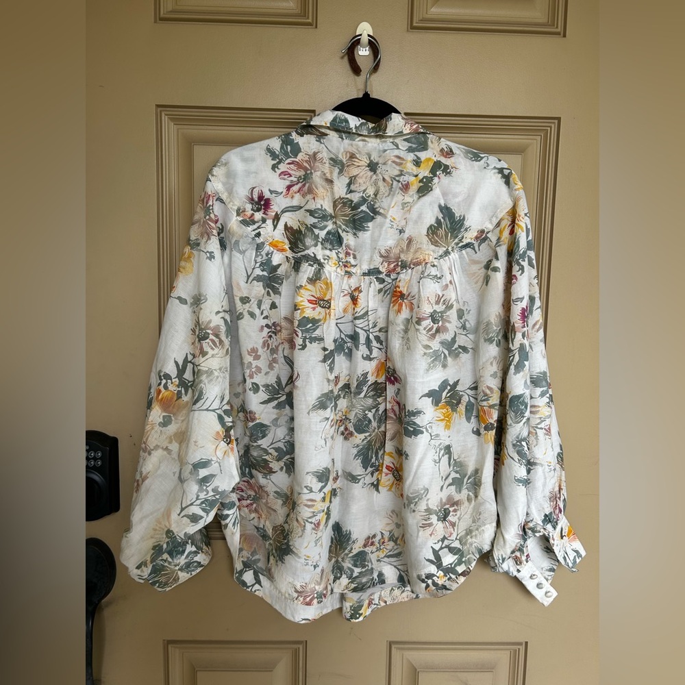 Pilcro Floral Button-Up Blouse in White with Green and Yellow size Small - Picture 5 of 7